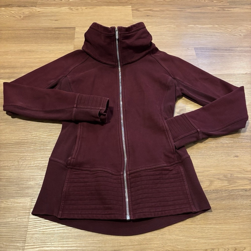 Lululemon Radiant Jacket II Size 10 Red Maroon Full Zip Fleece Mock Neck W4BGCS